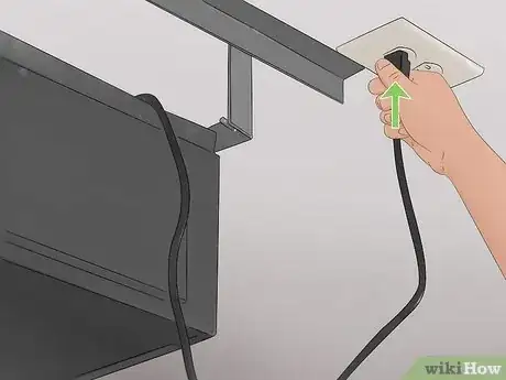 Image titled Open Garage Door Manually from Outside Step 12