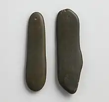 stone clappers called qairaq